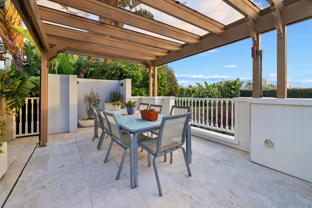 Photos of 43 Birdwood Crescent