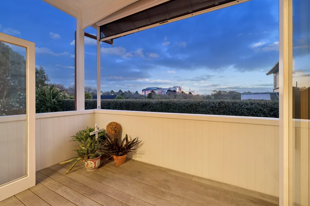 Photos of 43 Birdwood Crescent
