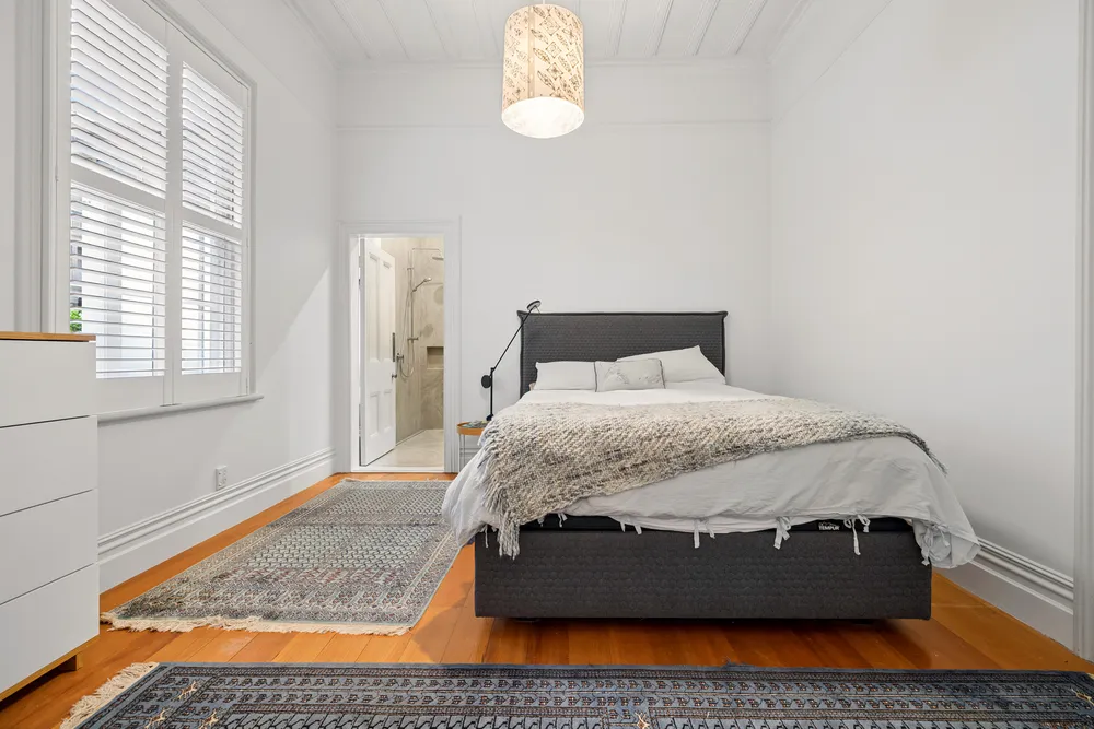Photos of 43 Birdwood Crescent