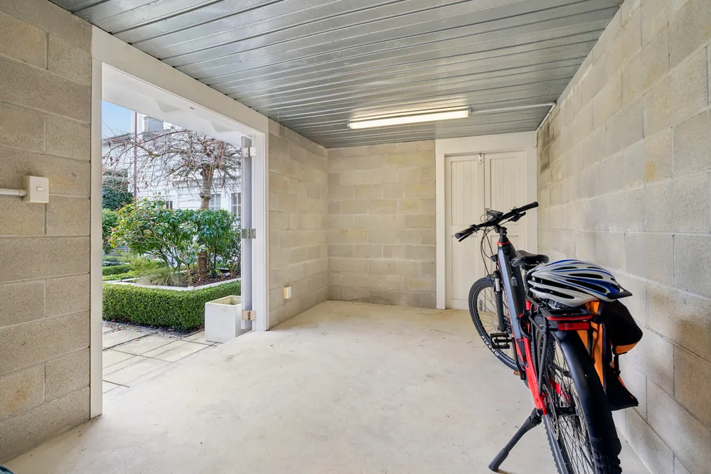Photos of 43 Birdwood Crescent