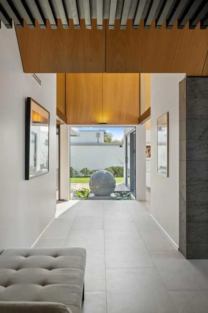 Photos of 21A Hamilton Avenue