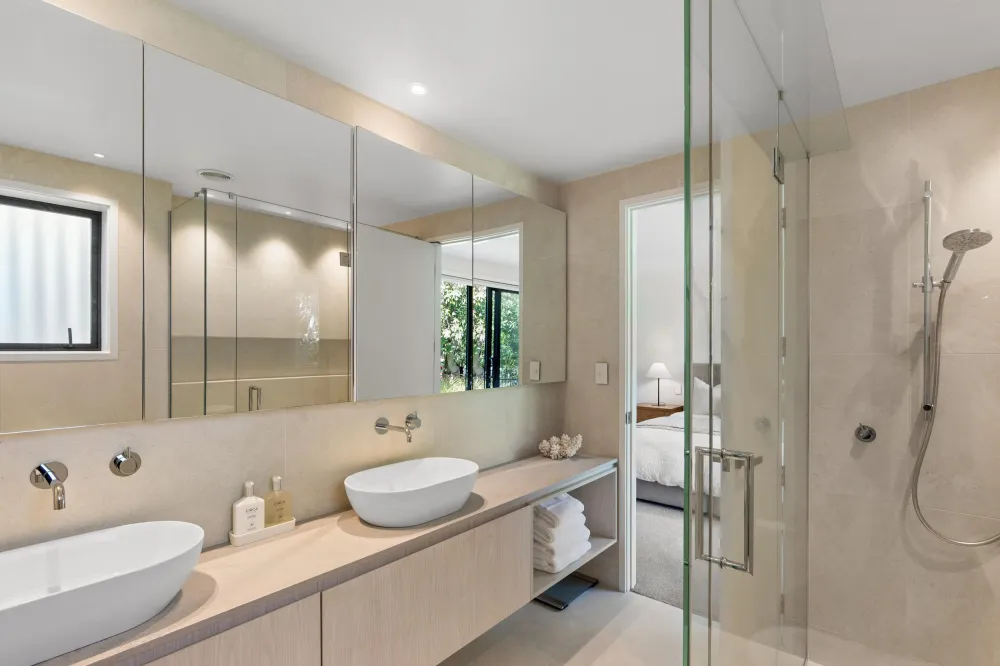 Photos of 21A Hamilton Avenue