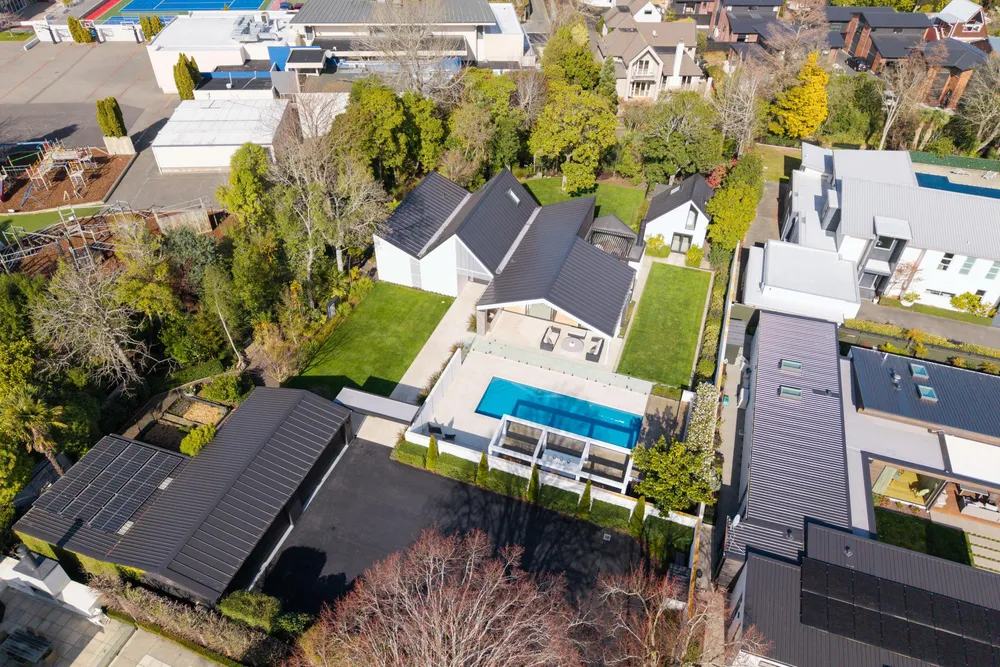 Photos of 21A Hamilton Avenue