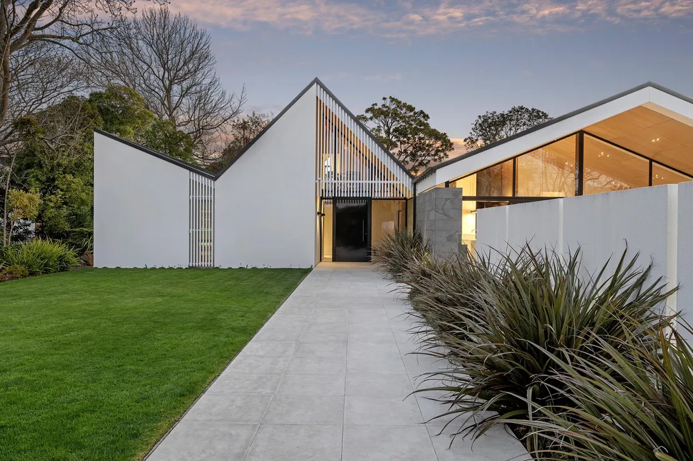 Photos of 21A Hamilton Avenue