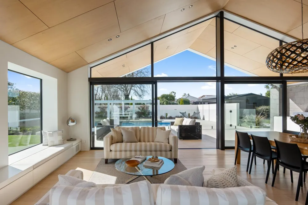 Photos of 21A Hamilton Avenue
