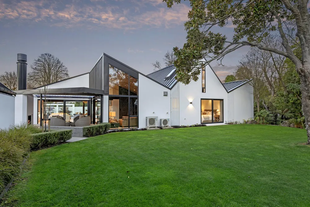 Photos of 21A Hamilton Avenue