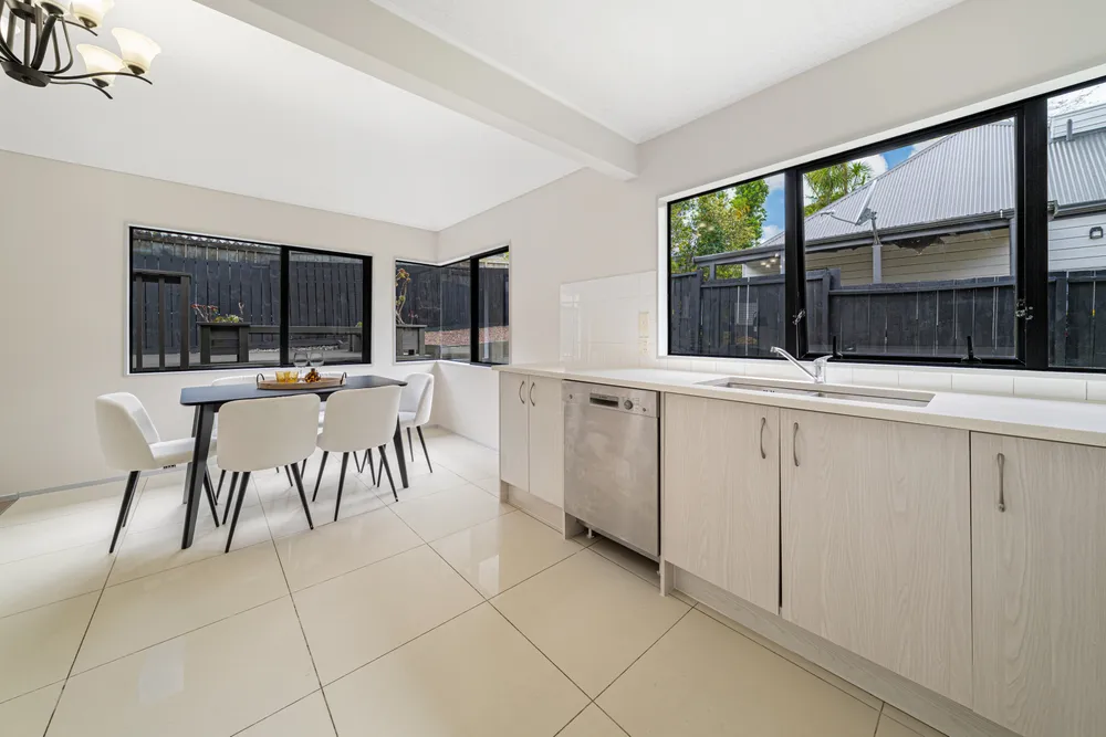 Photos of 2/4 Brian Avenue