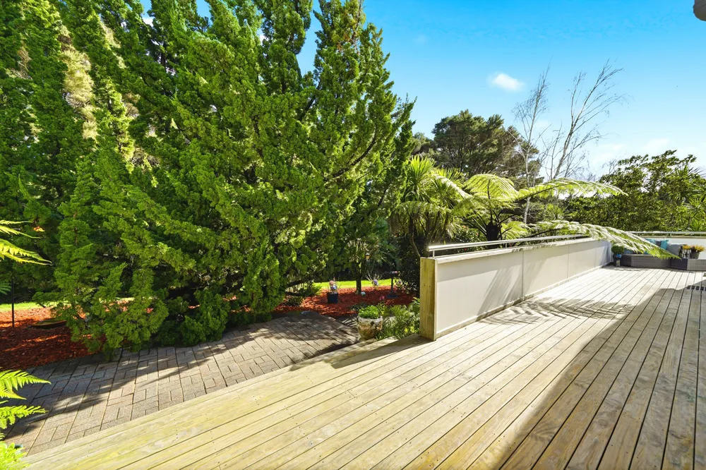 Photos of 11 Pigeonwood Lane