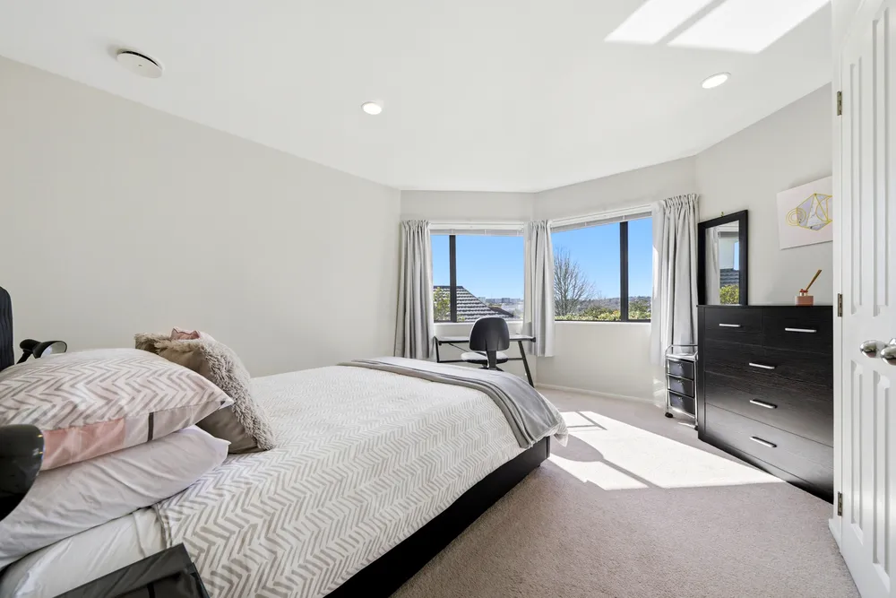 Photos of 11 Pigeonwood Lane