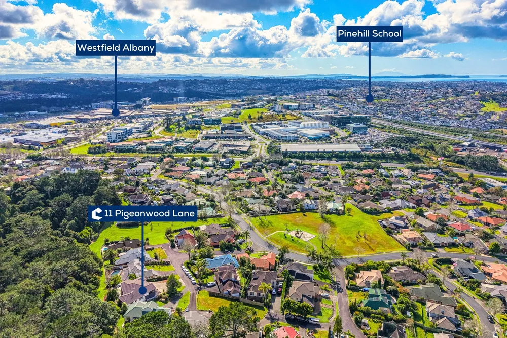 Photos of 11 Pigeonwood Lane