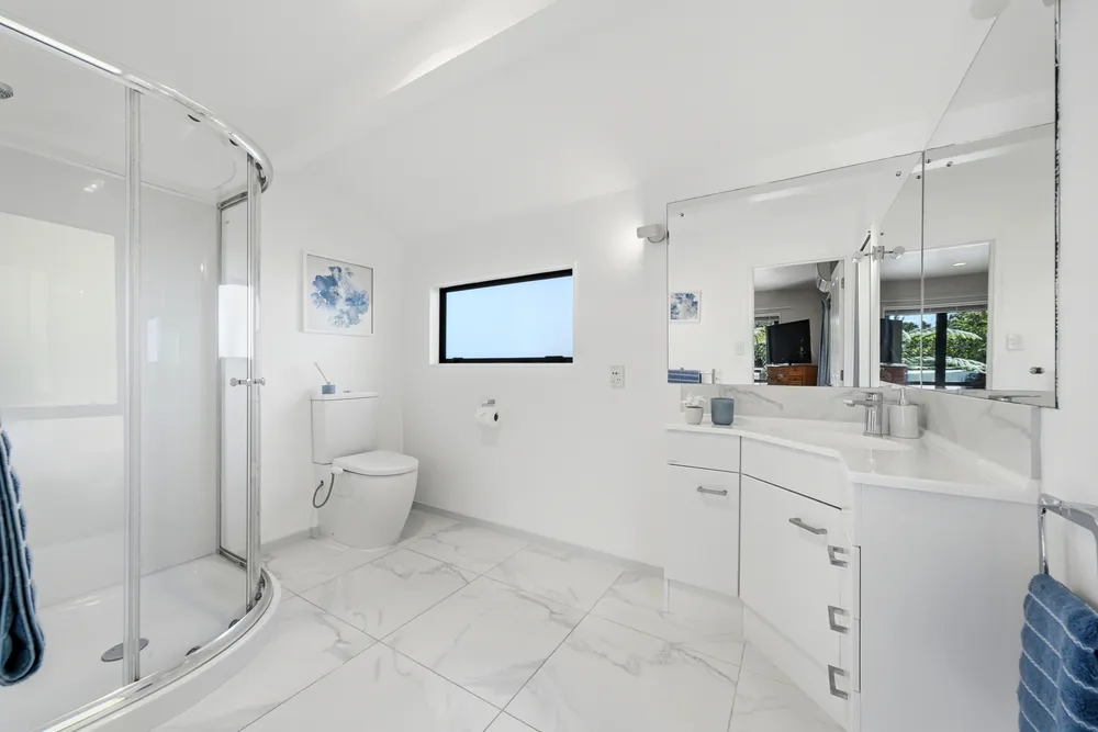 Photos of 11 Pigeonwood Lane