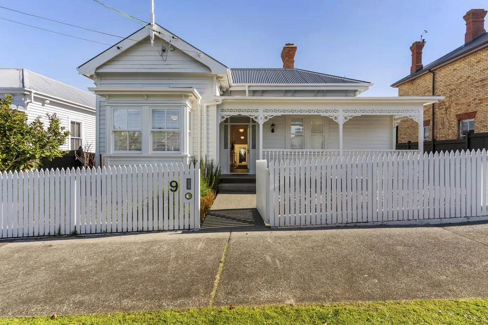 Photos of 9 Albany Road