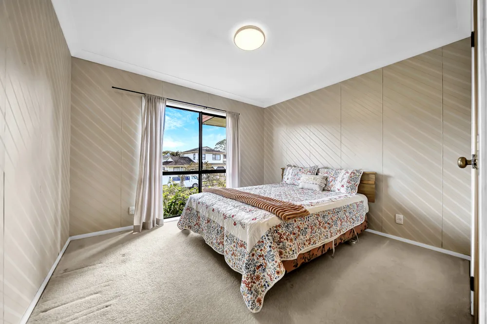 Photos of 16 Landsberg Way