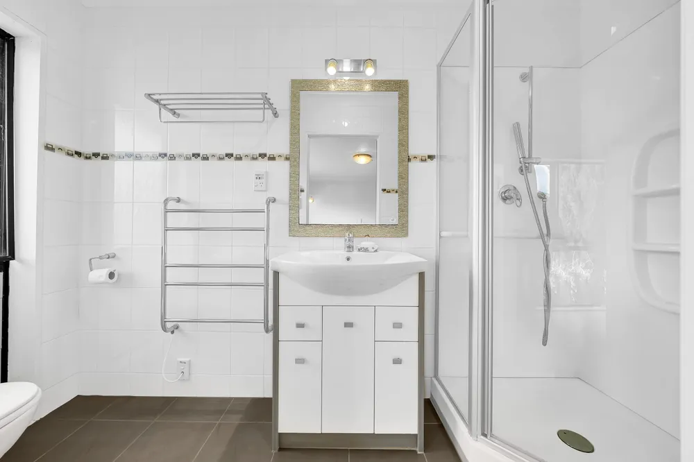 Photos of 16 Landsberg Way
