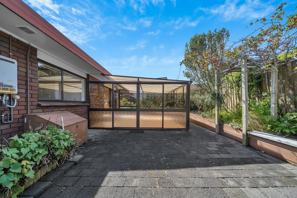 Photos of 16 Landsberg Way