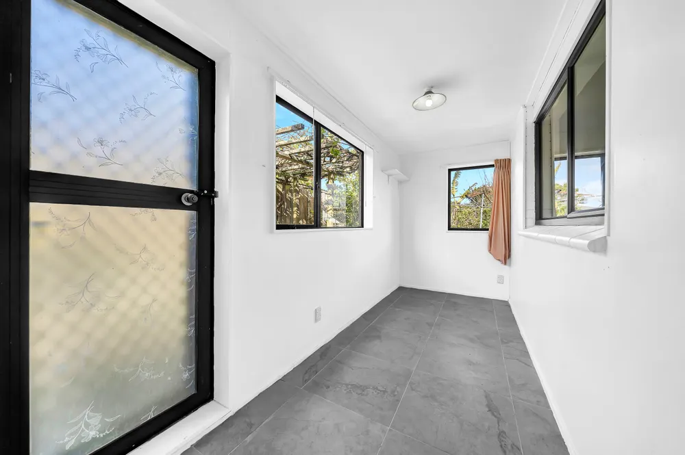 Photos of 16 Landsberg Way