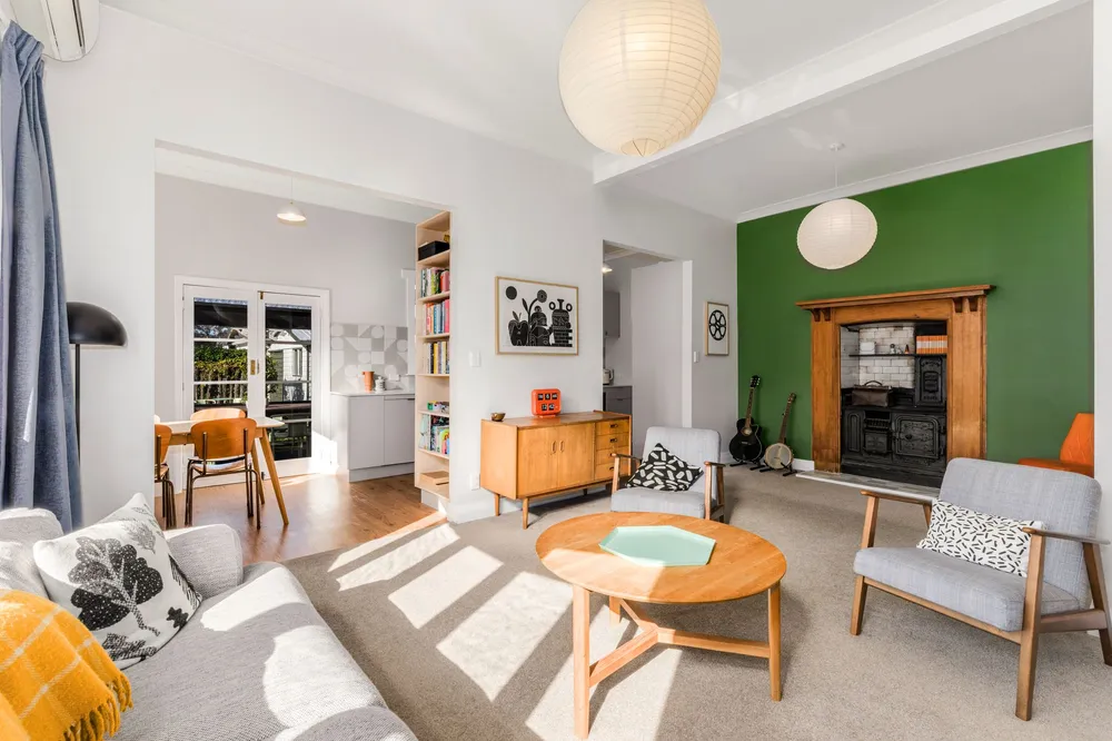 Photos of 82 Muritai Road