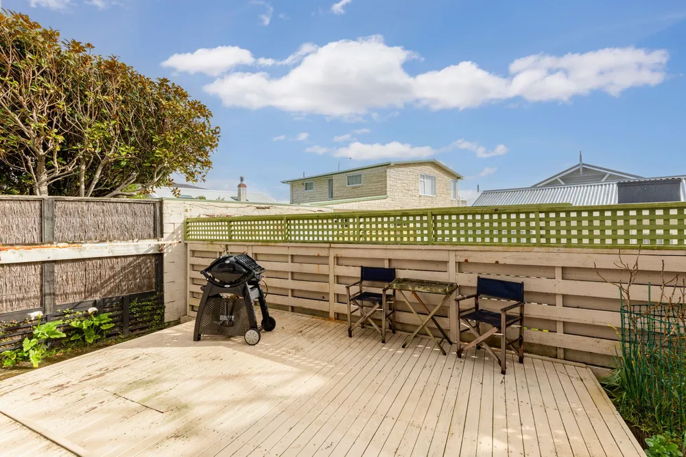 Photos of 82 Muritai Road