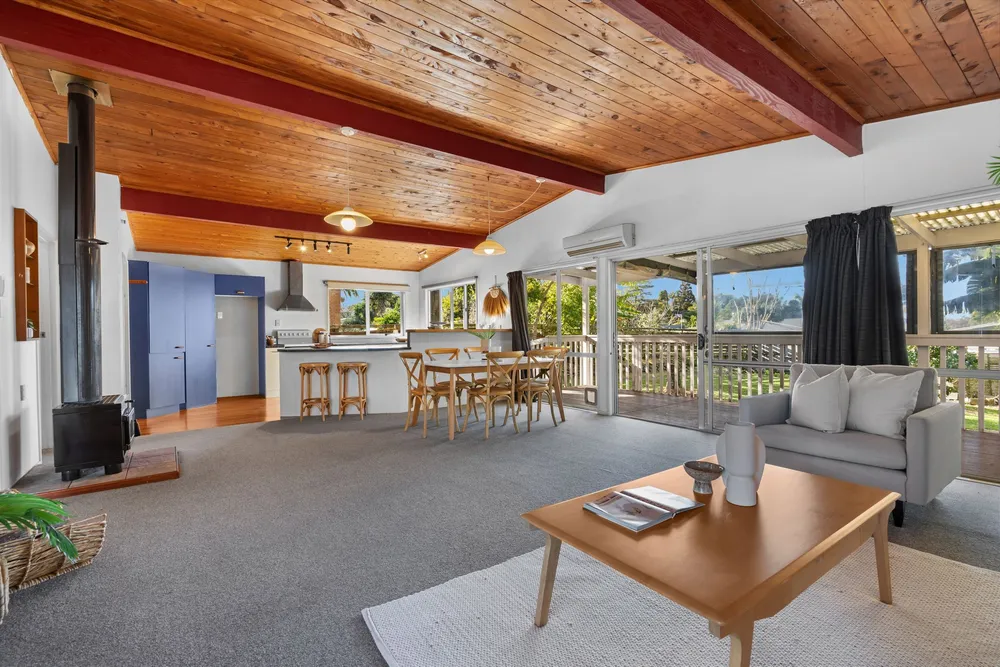 Photos of 14 Parkland Crescent