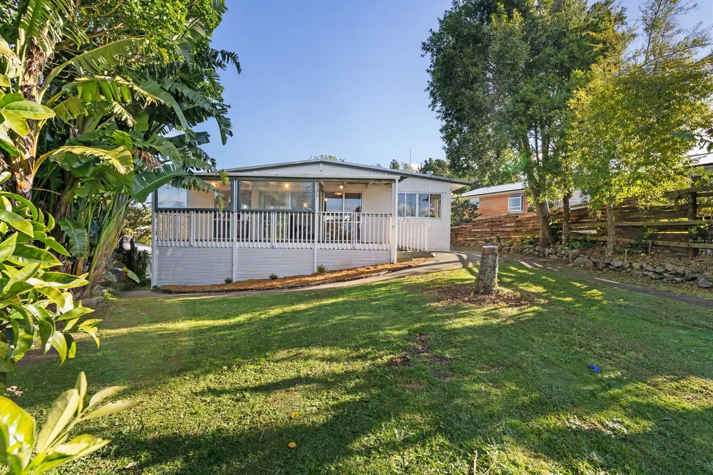 Photos of 14 Parkland Crescent