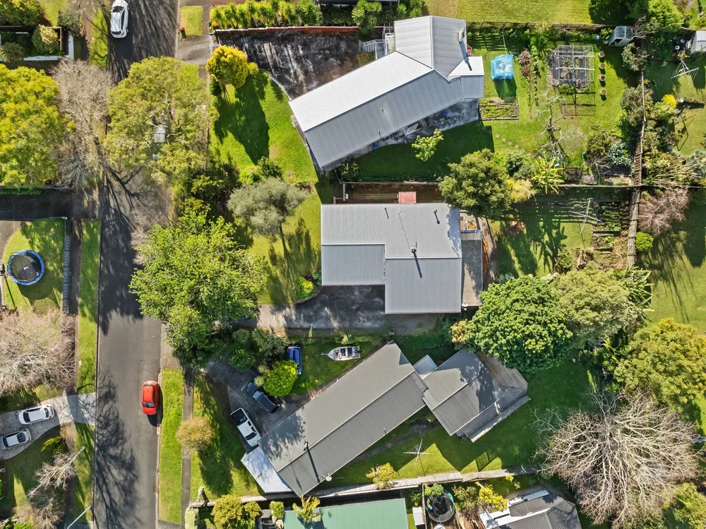 Photos of 14 Parkland Crescent