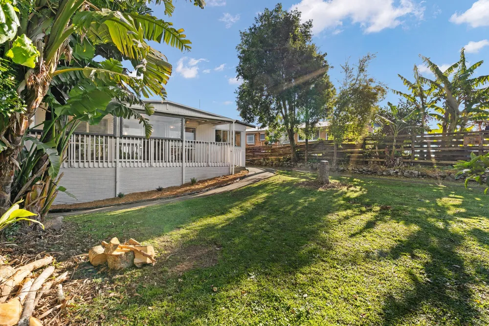 Photos of 14 Parkland Crescent