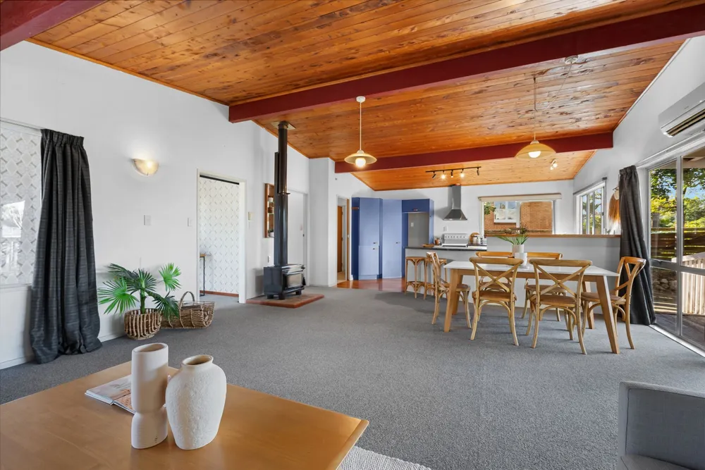 Photos of 14 Parkland Crescent