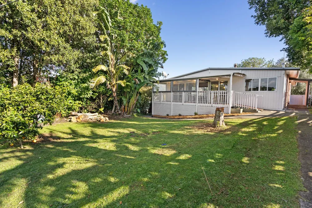 Photos of 14 Parkland Crescent