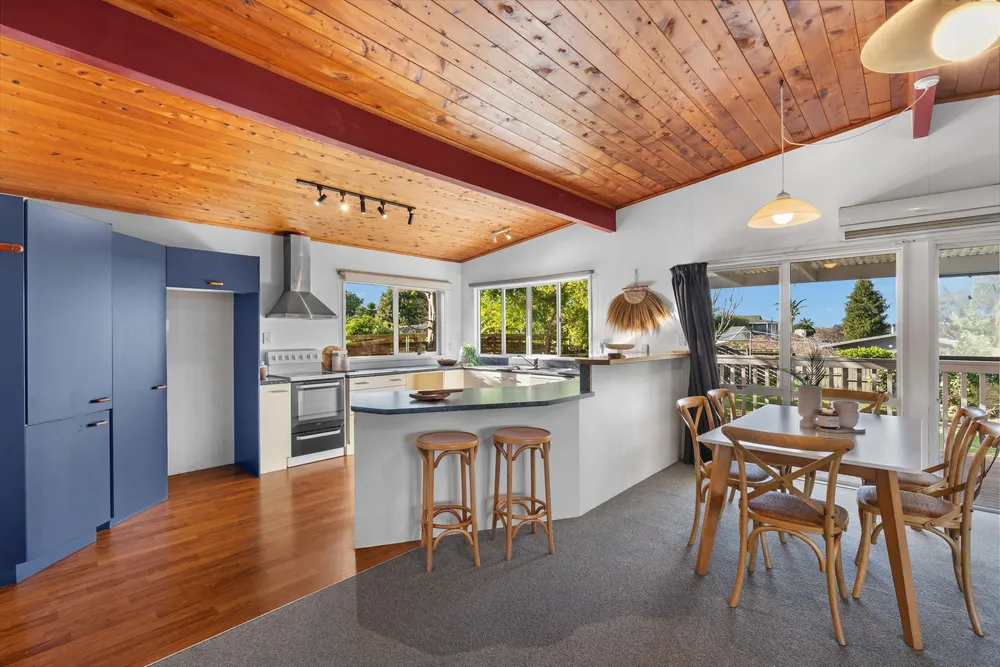 Photos of 14 Parkland Crescent