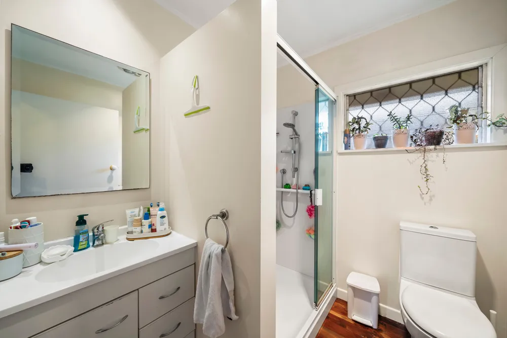 Photos of 126A St Johns Road