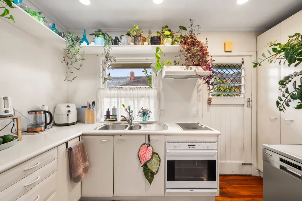 Photos of 126A St Johns Road