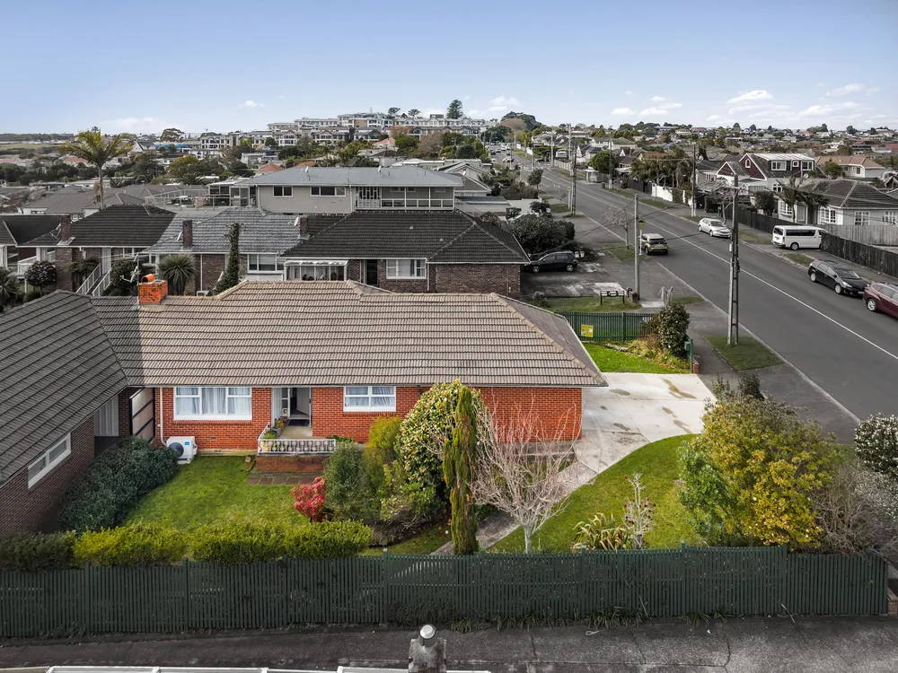 Photos of 126A St Johns Road