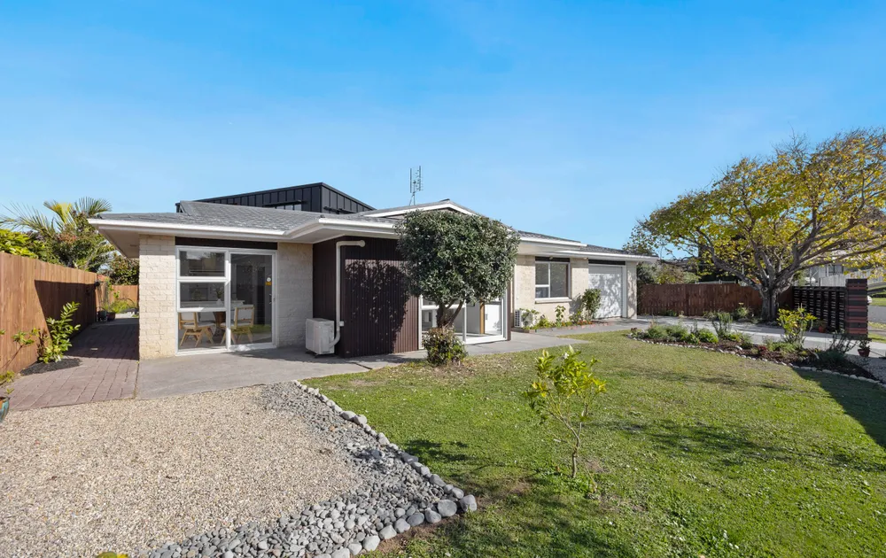 Photos of 16 Maugham Drive