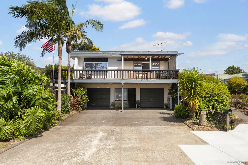 Photos of 42 Dominion Road