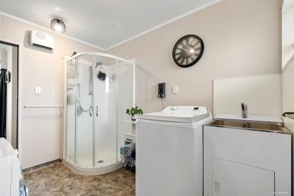 Photos of 42 Dominion Road