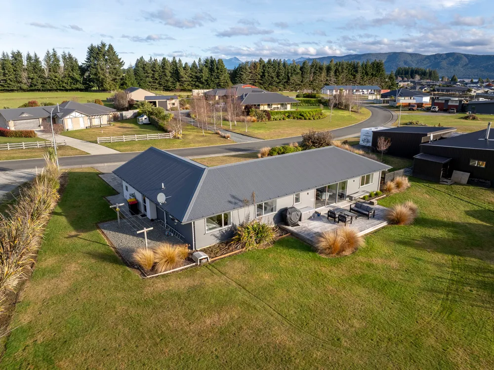 Photos of 25 Bradley Court