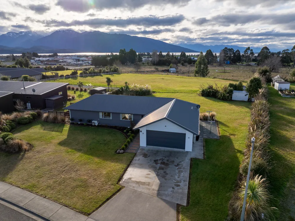 Photos of 25 Bradley Court