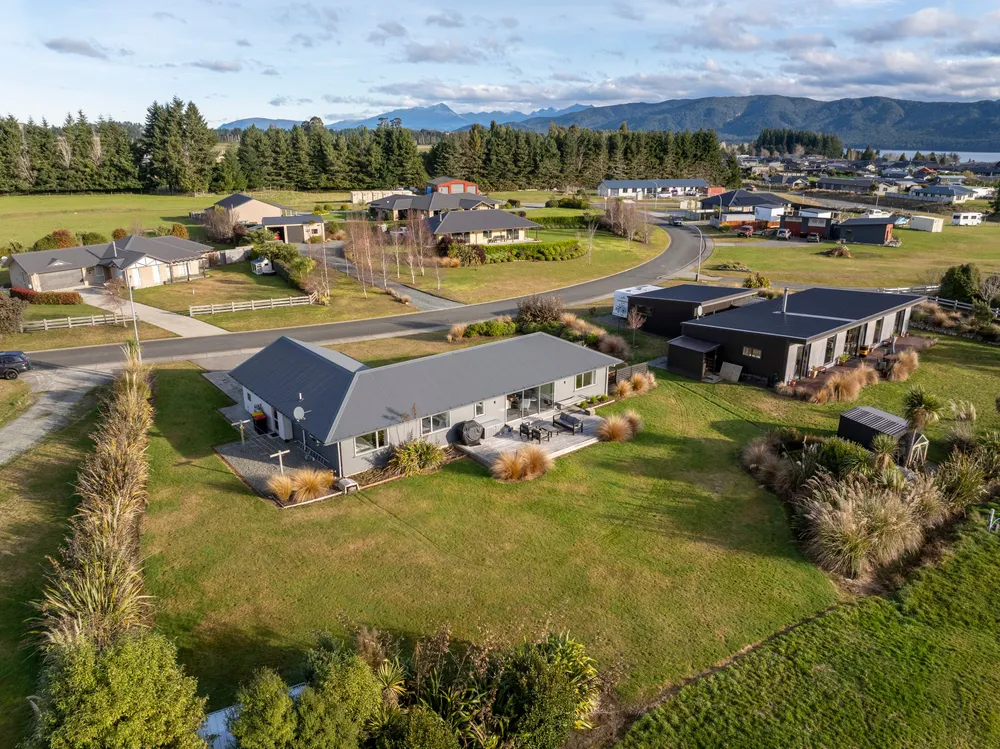 Photos of 25 Bradley Court