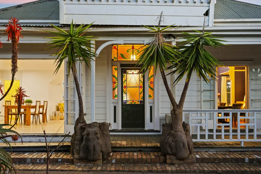Photos of 32 Kimpton Road