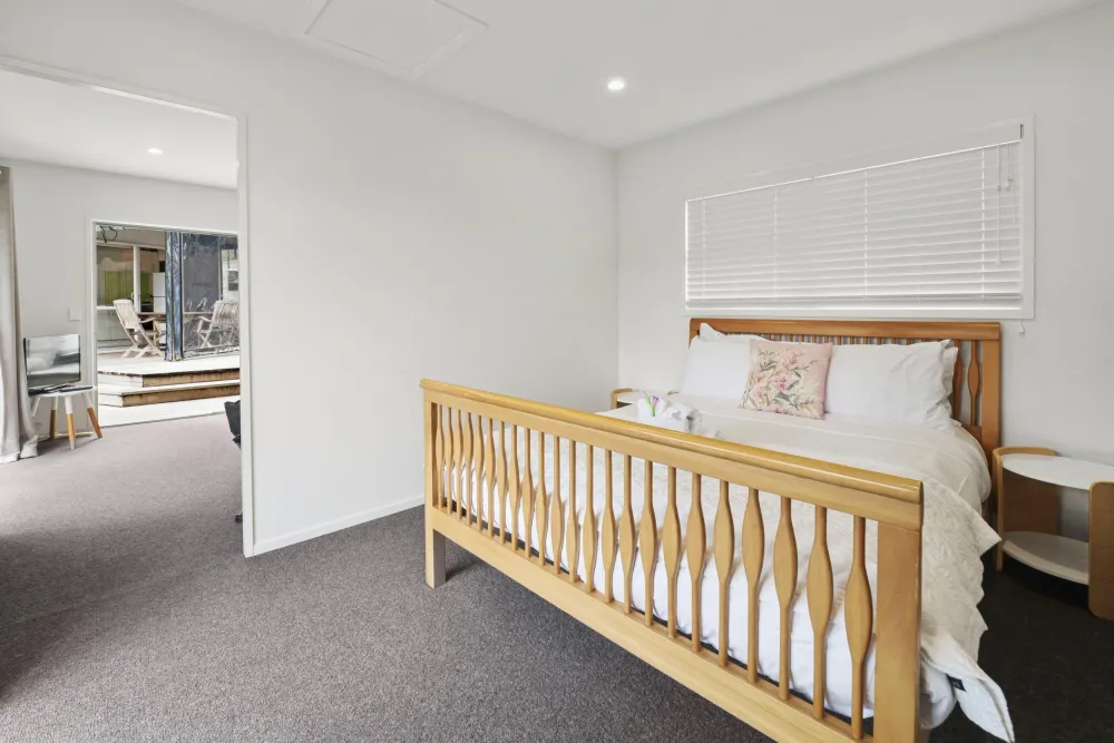 Photos of 281 Spencer Road