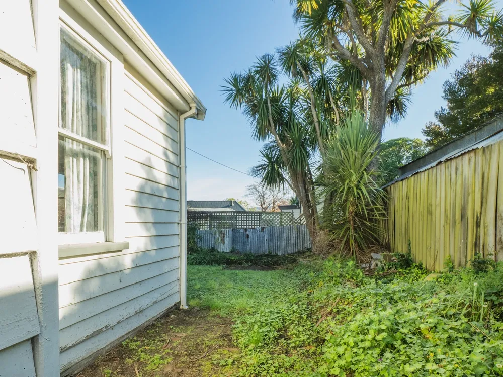 Photos of 11 Rue Balguerie