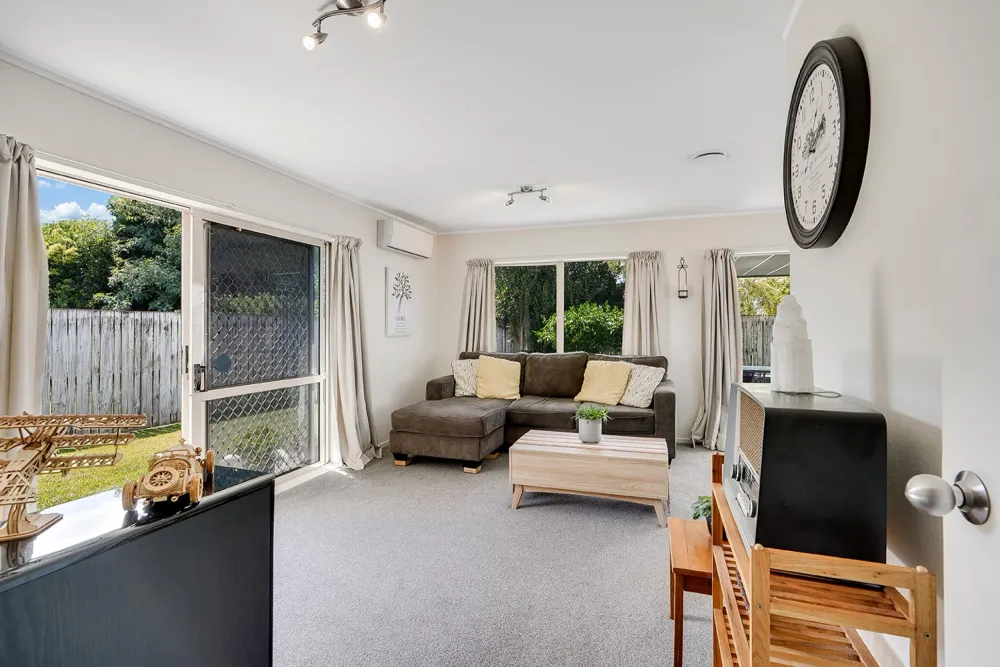 Photos of 21 Caulfield Place