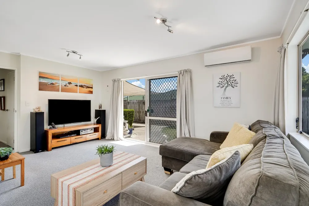 Photos of 21 Caulfield Place