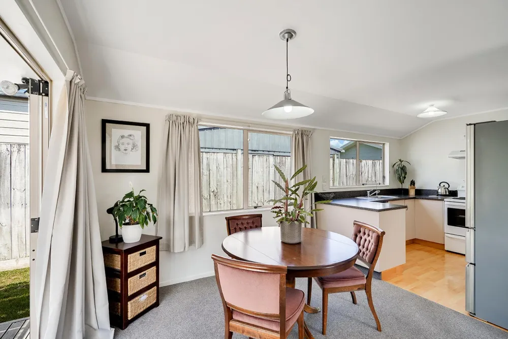 Photos of 21 Caulfield Place