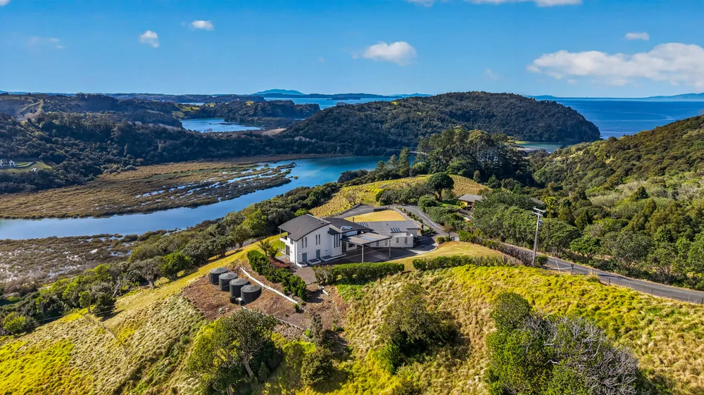 Photos of 83 Jervis Road