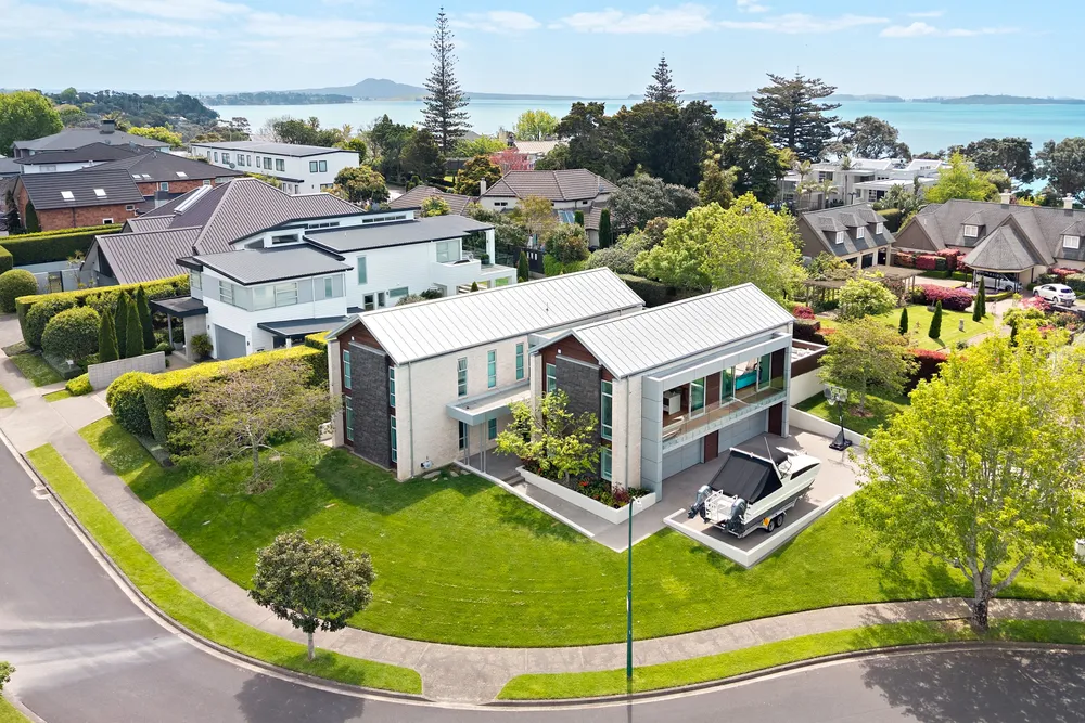 Photos of 12 Oceania Place