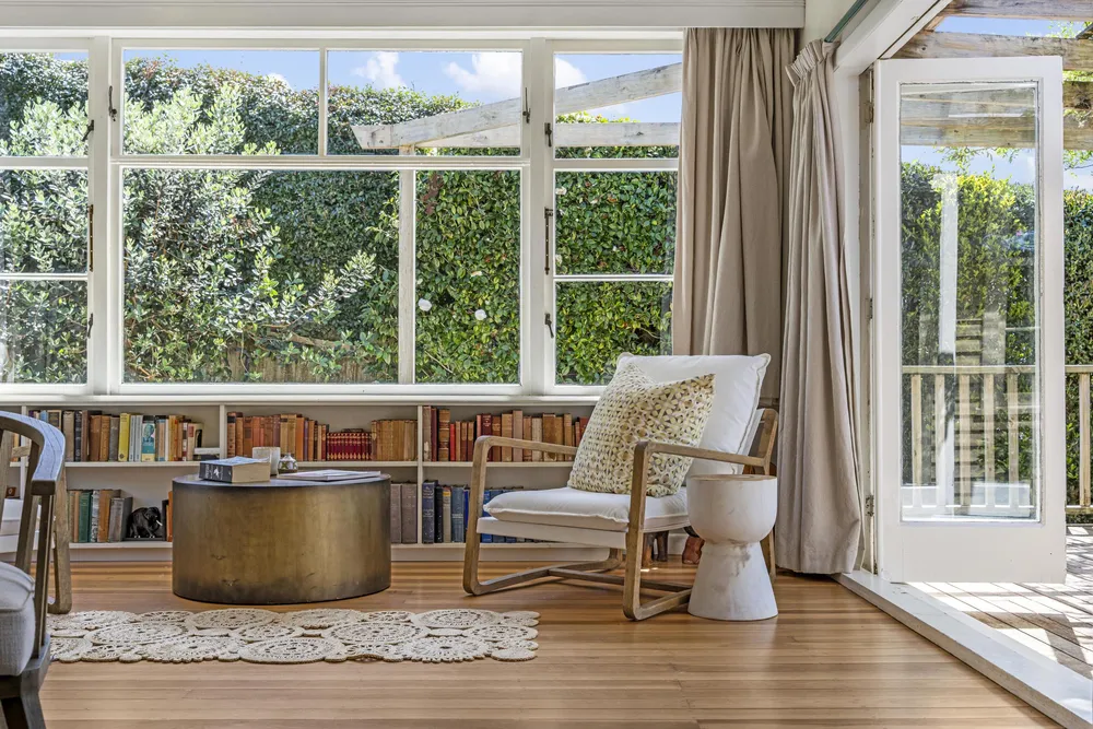Photos of 27 Combes Road