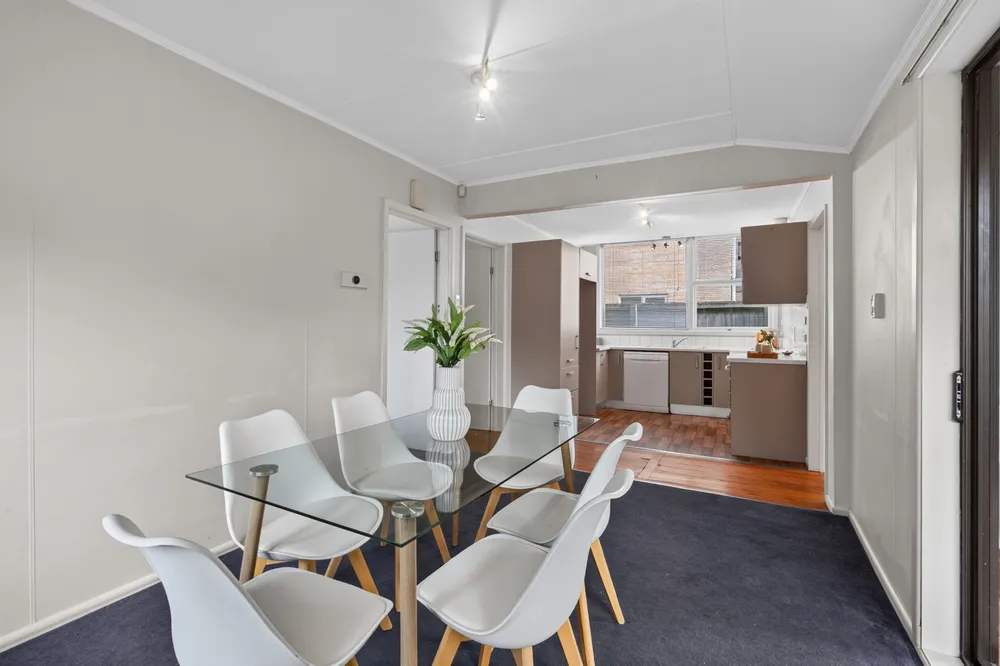Photos of 27 Montrose Street