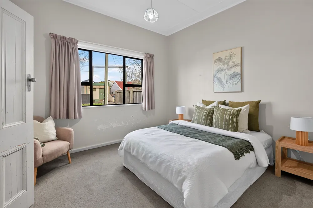 Photos of 27 Montrose Street