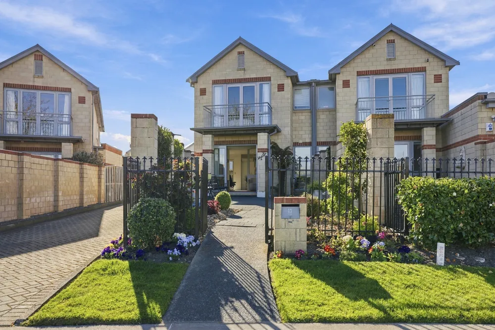 Photo of 12 Waterford Avenue, Northwood